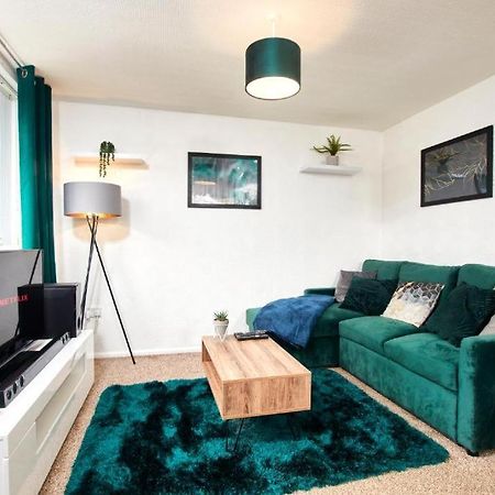 The Emerald House Of Manchester - Garden - Parking Eksteriør bilde